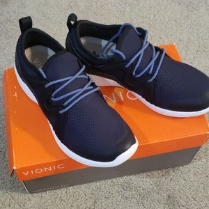 vionic storm casual sneaker